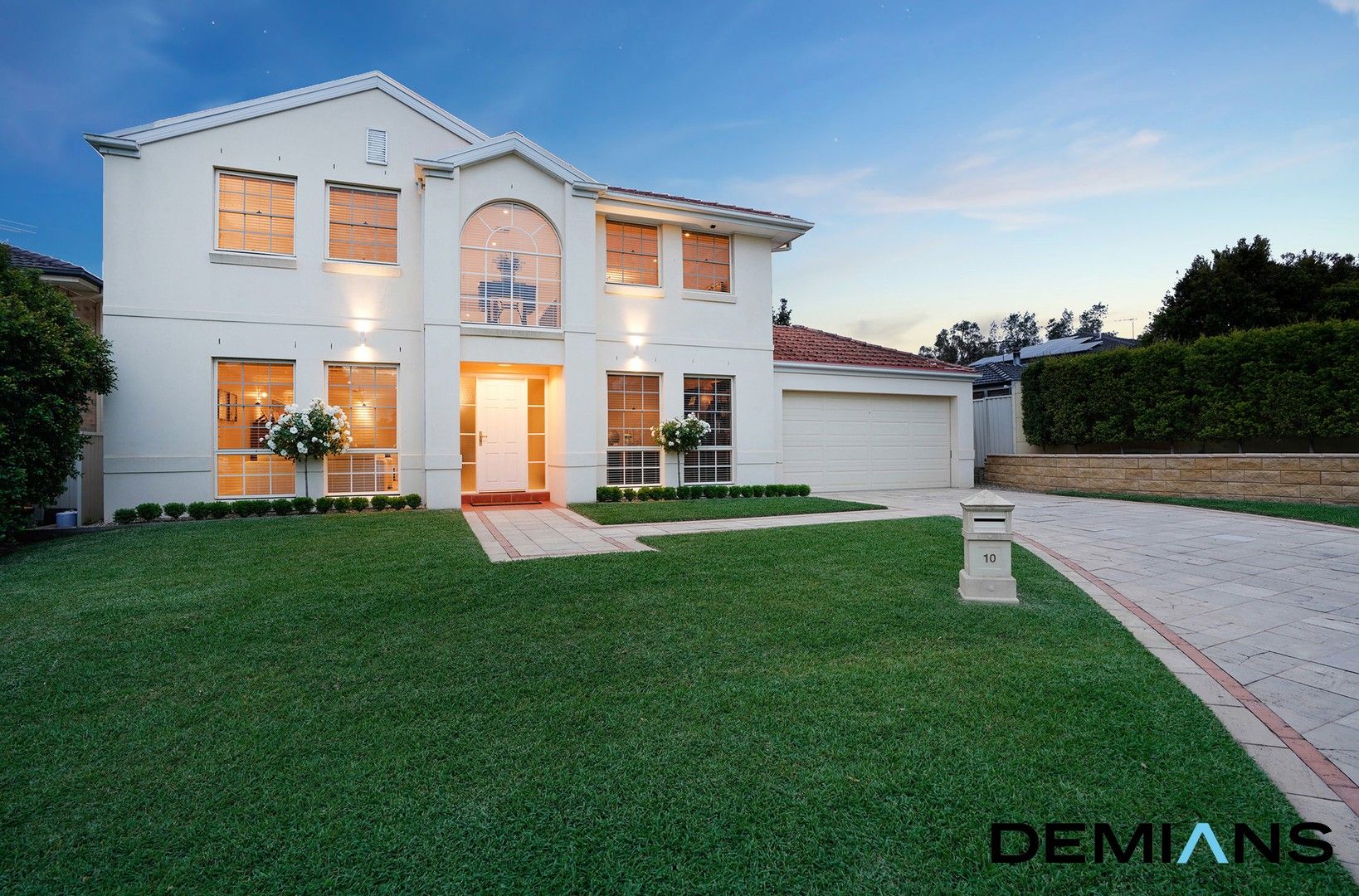 10 Pratia Court, Voyager Point NSW 2172, Image 0