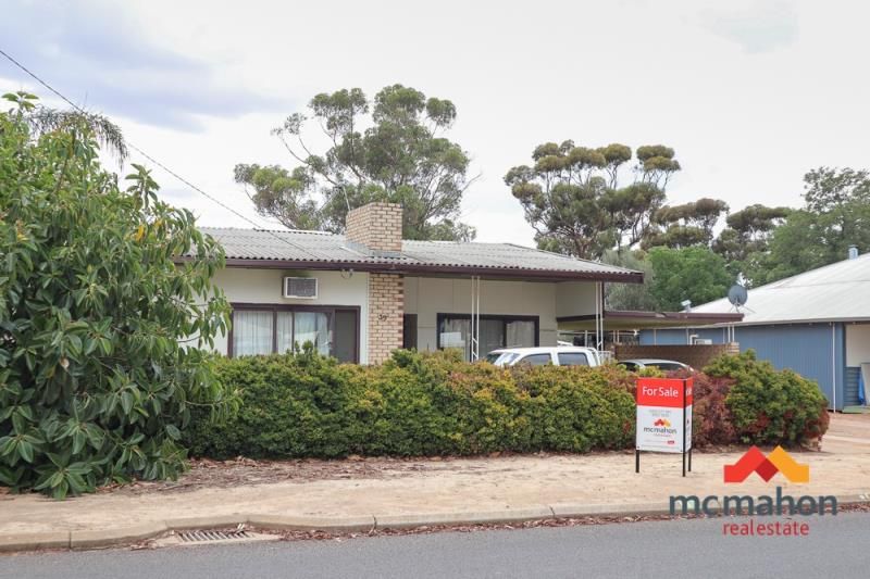 39 Absolon Street, Lake Grace WA 6353, Image 2