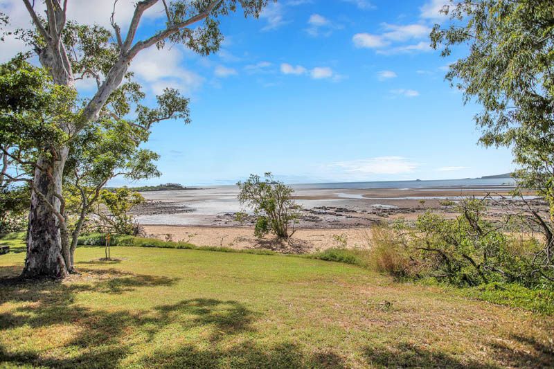 15 High Street, St Helens Beach QLD 4798, Image 2