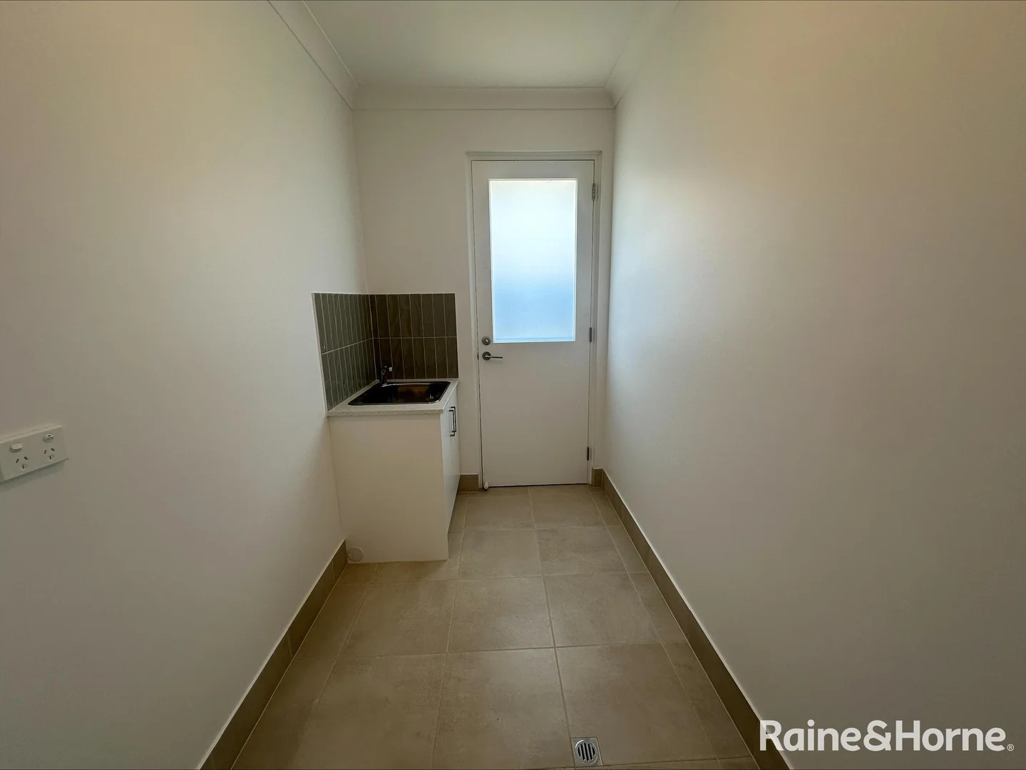 Additional image 11 of 4/4 Angle Vale Road, Evanston Gardens SA 5116