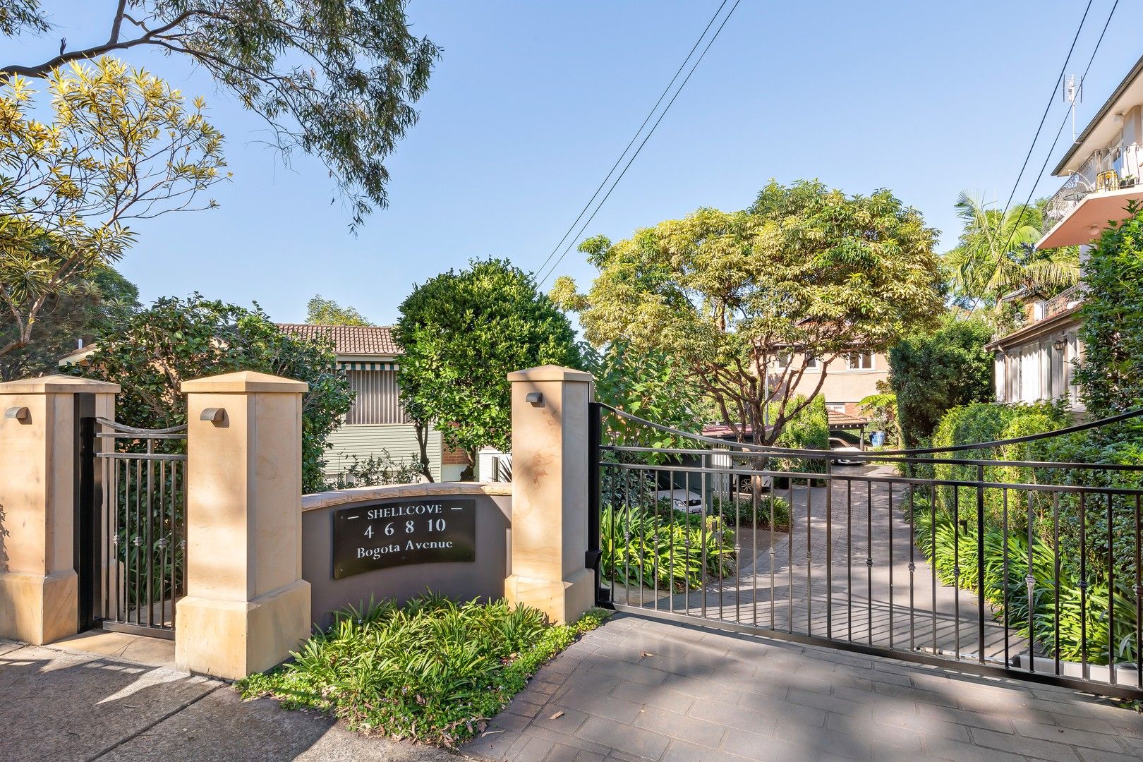 2 bedrooms Apartment / Unit / Flat in 2/10 Bogota Street KURRABA POINT NSW, 2089