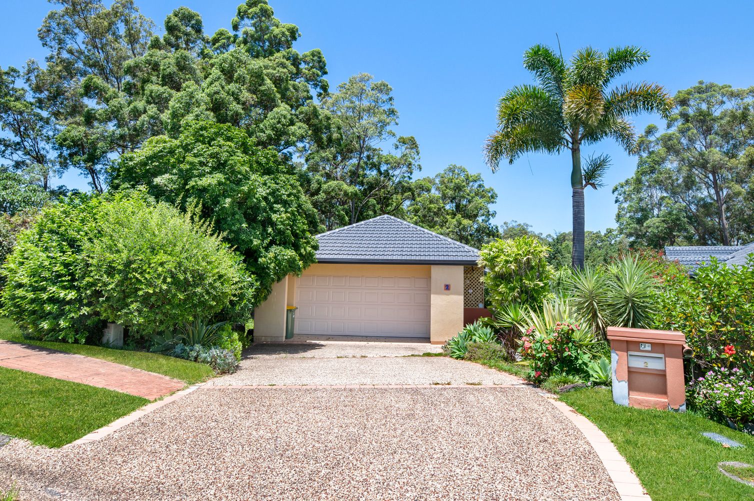 2 Ballyliffen Court, Robina QLD 4226, Image 1