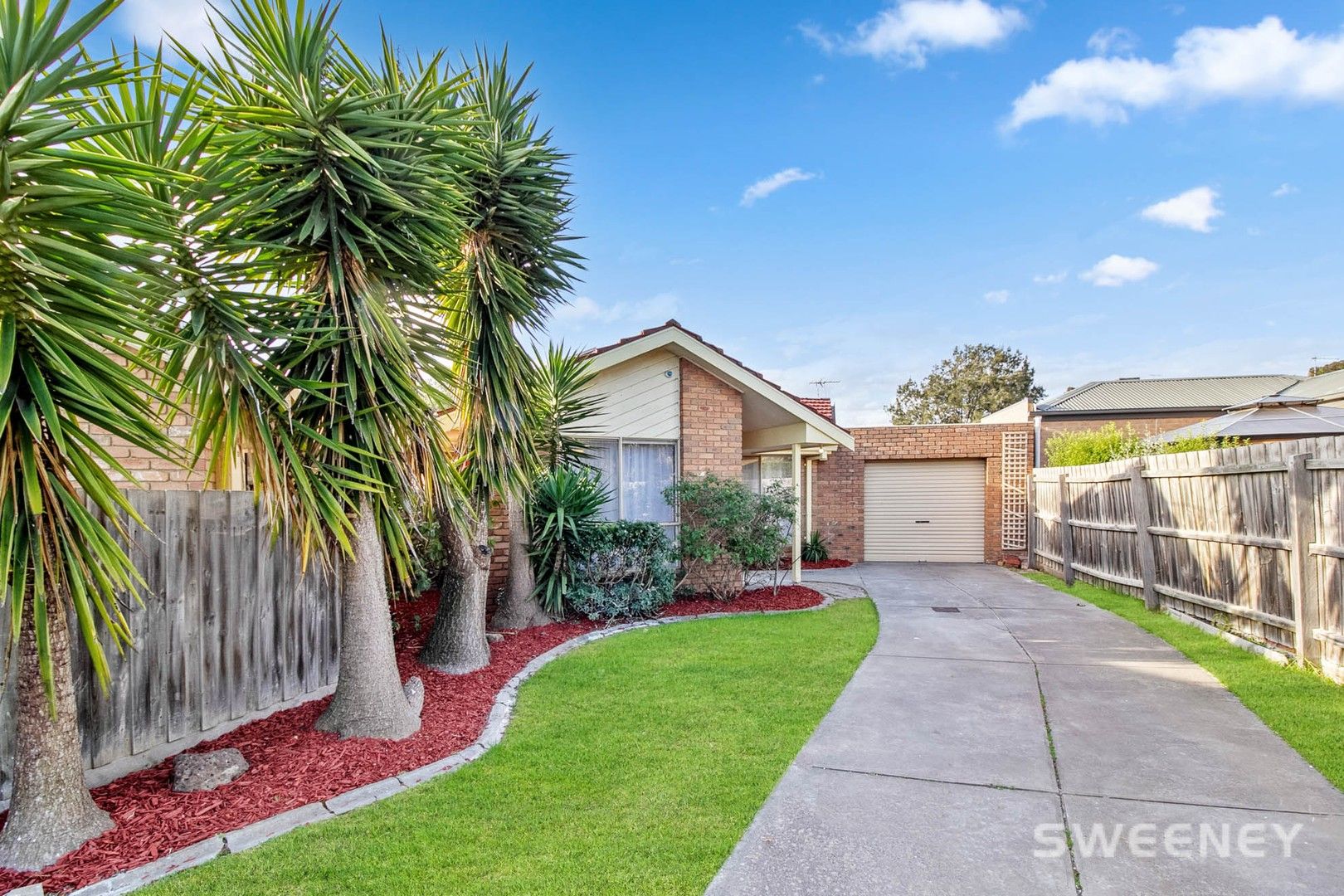 3 bedrooms House in 8b Trembath Court ALTONA MEADOWS VIC, 3028