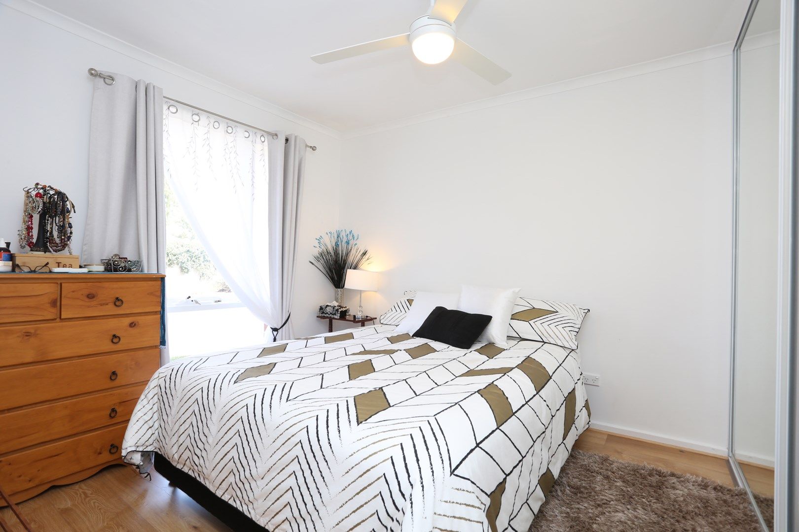 2 bedrooms Apartment / Unit / Flat in 6/8 Grateley Street ELIZABETH GROVE SA, 5112