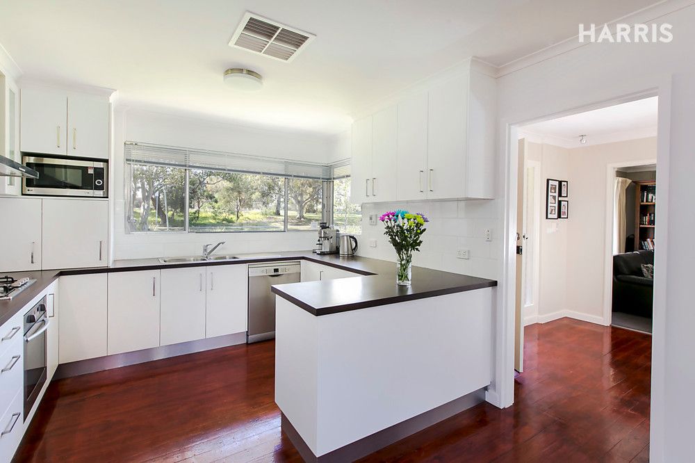 22 Vaucluse Crescent, Bellevue Heights SA 5050, Image 2