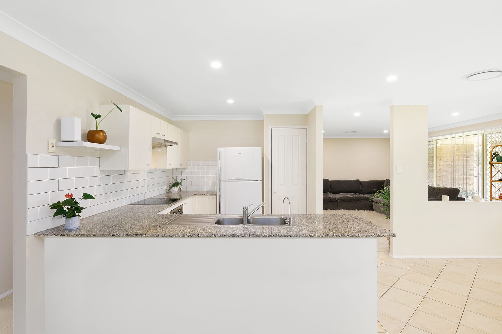 23 Boat Harbour Close, Summerland Point NSW 2259, Image 2