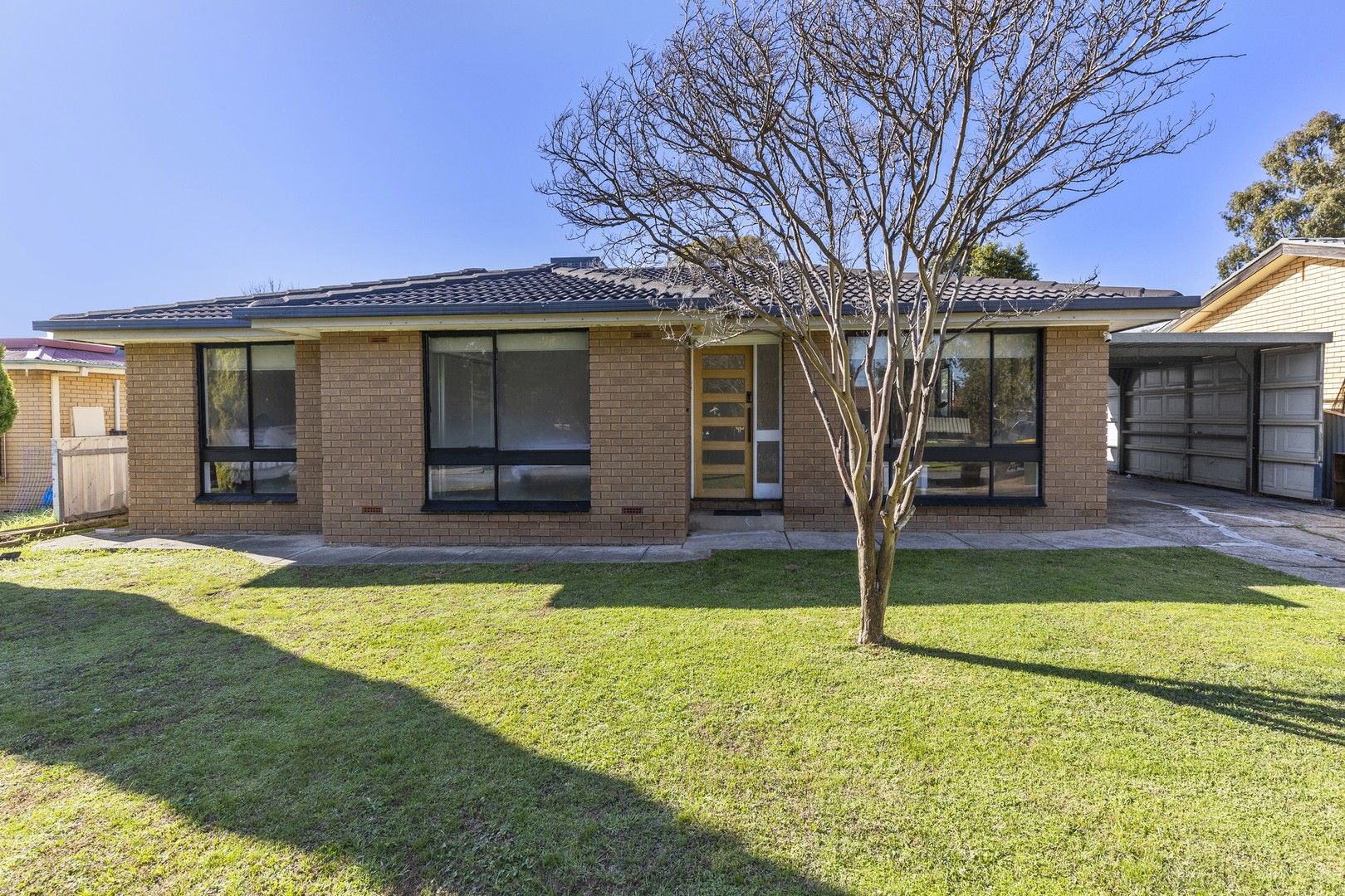 16 Simpson Avenue, Forest Hill NSW 2651, Image 0