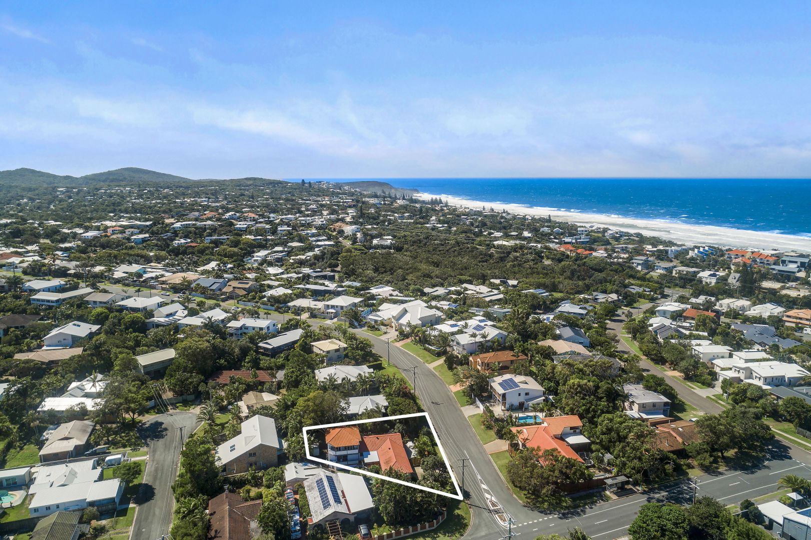 1 Southern Cross Parade, Sunrise Beach QLD 4567, Image 1