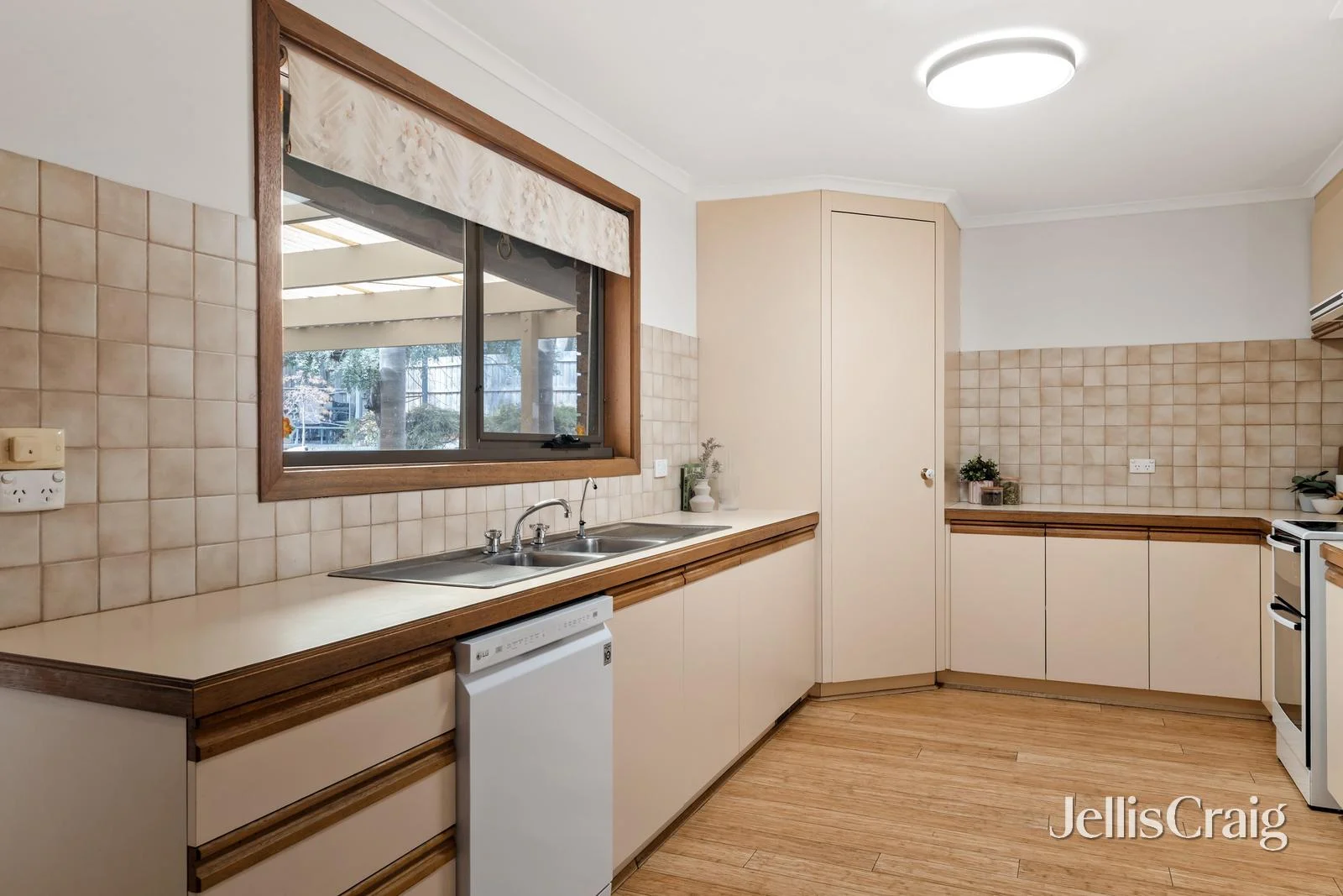 Additional image 5 of 12 Meadow Road, Croydon North VIC 3136