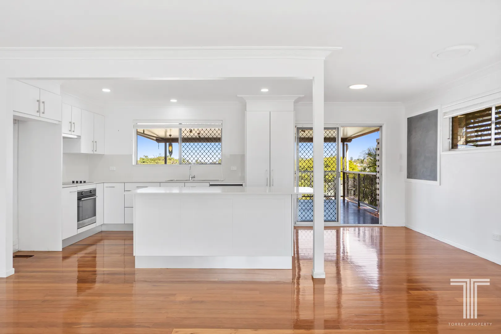 House in Mansfield - View 4