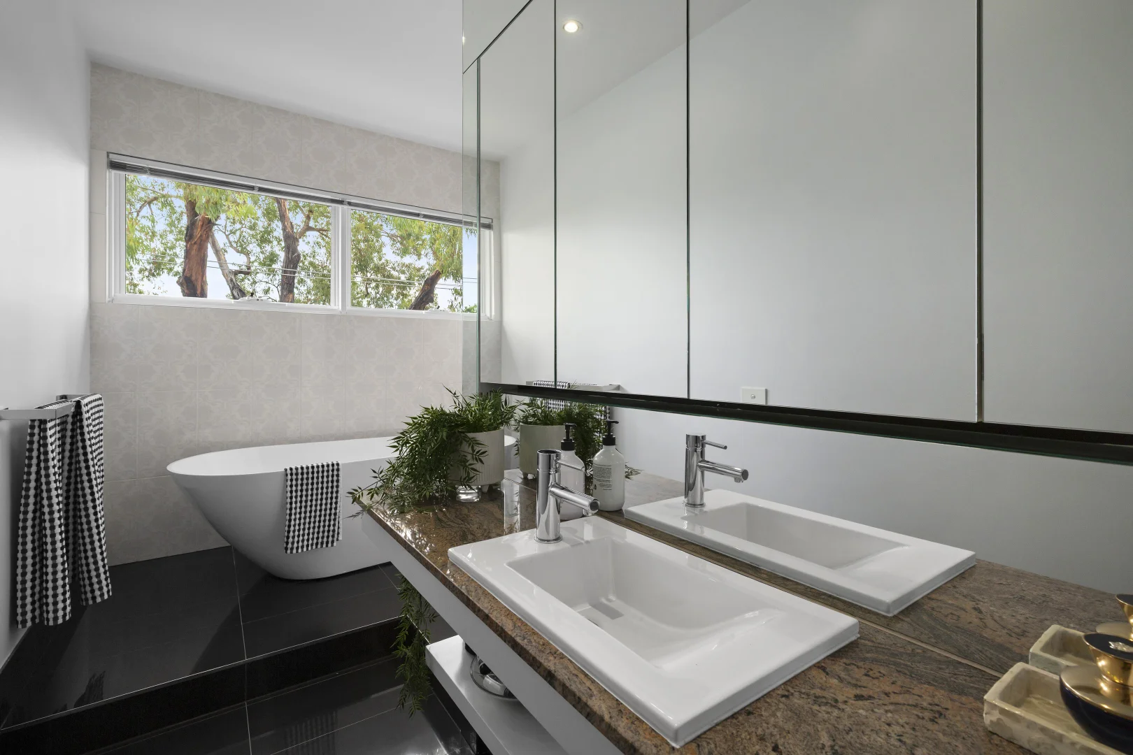 Additional image 4 of 1A Raynes Park Road, Hampton VIC 3188