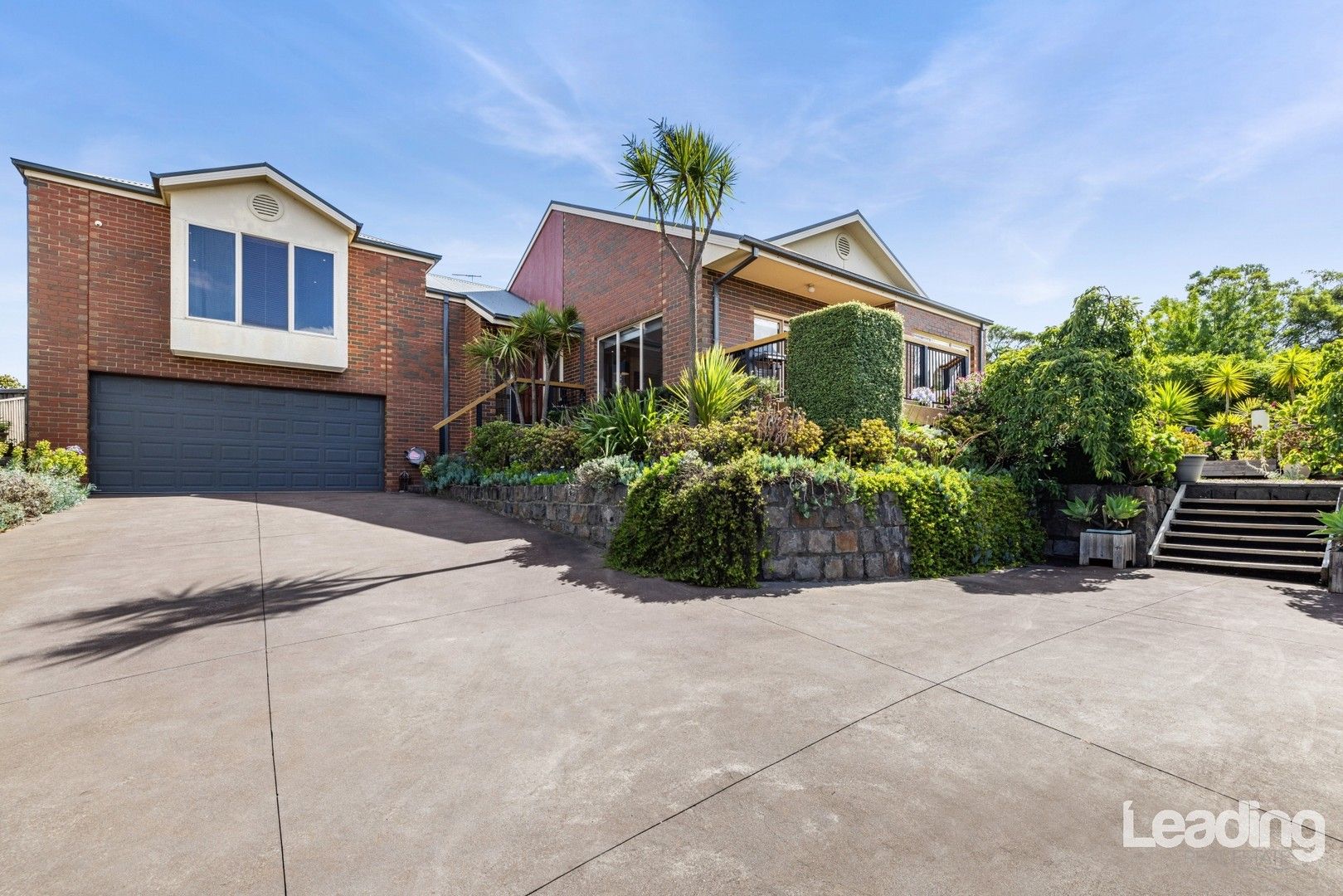 3 bedrooms House in 12 Molvig Rise SUNBURY VIC, 3429