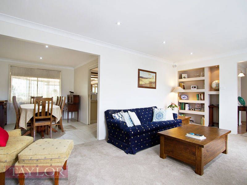 4 Lyn Place, Constitution Hill NSW 2145, Image 1