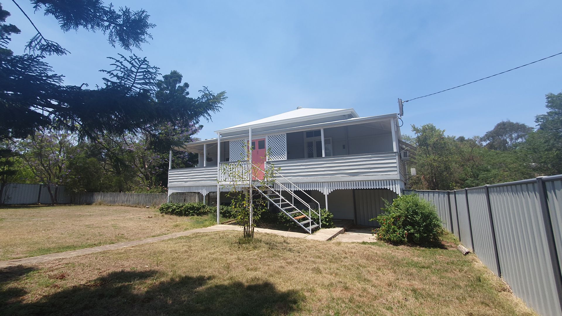 17 Drayton Street, Nanango QLD 4615 Domain