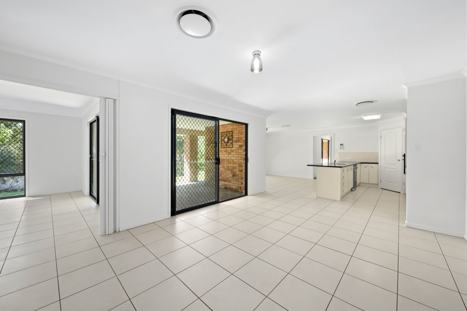 31-33 Avocet Court, Greenbank QLD 4124, Image 2