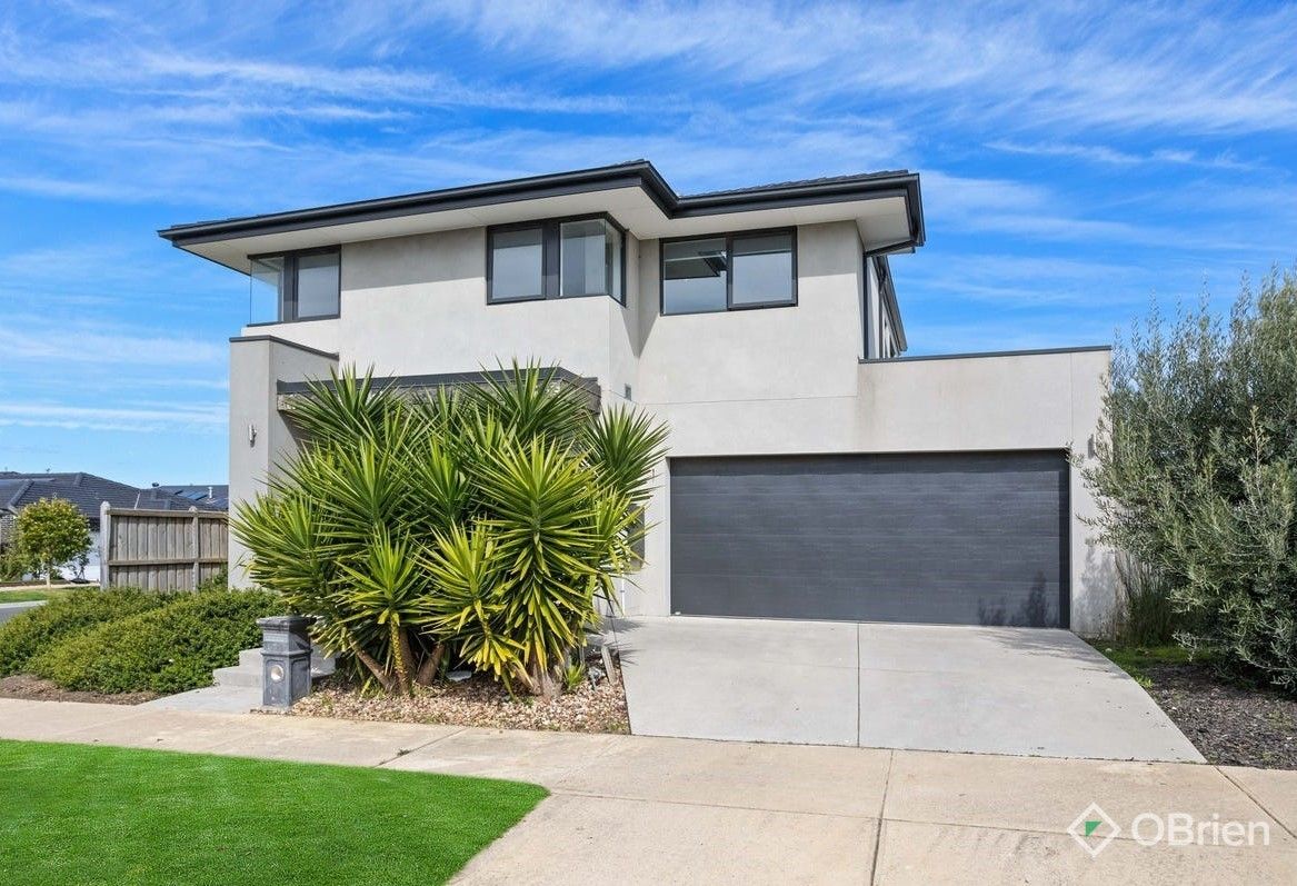4 bedrooms House in 1 Pamplona Way CLYDE NORTH VIC, 3978