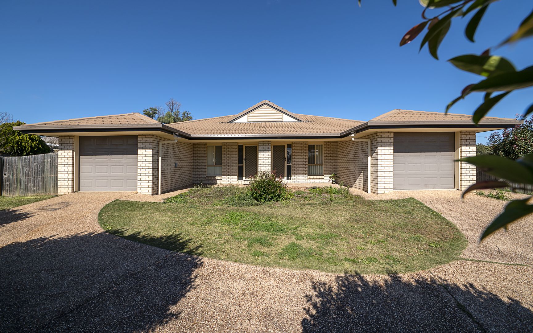 6 bedrooms House in 1 & 2/6 Rose Lea Court WARWICK QLD, 4370