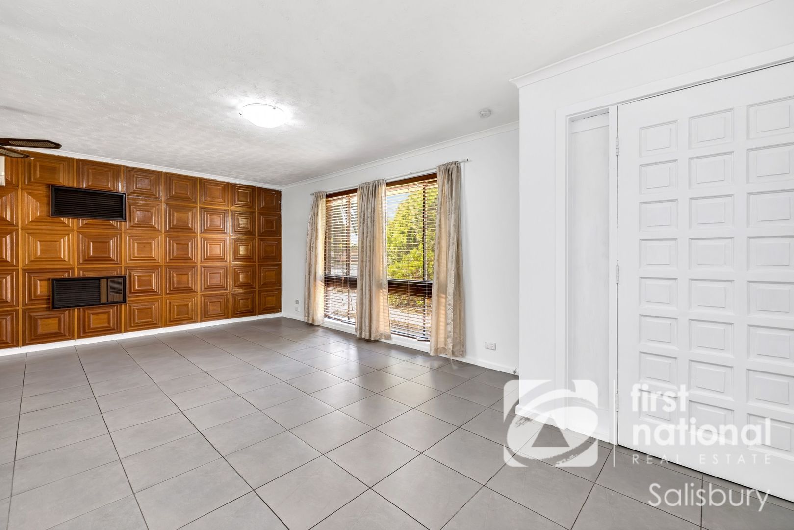 31 Teasdale Crescent, Parafield Gardens SA 5107, Image 2