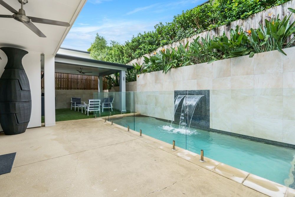 3 bedrooms Townhouse in 3/79 Hawthorne Rd HAWTHORNE QLD, 4171