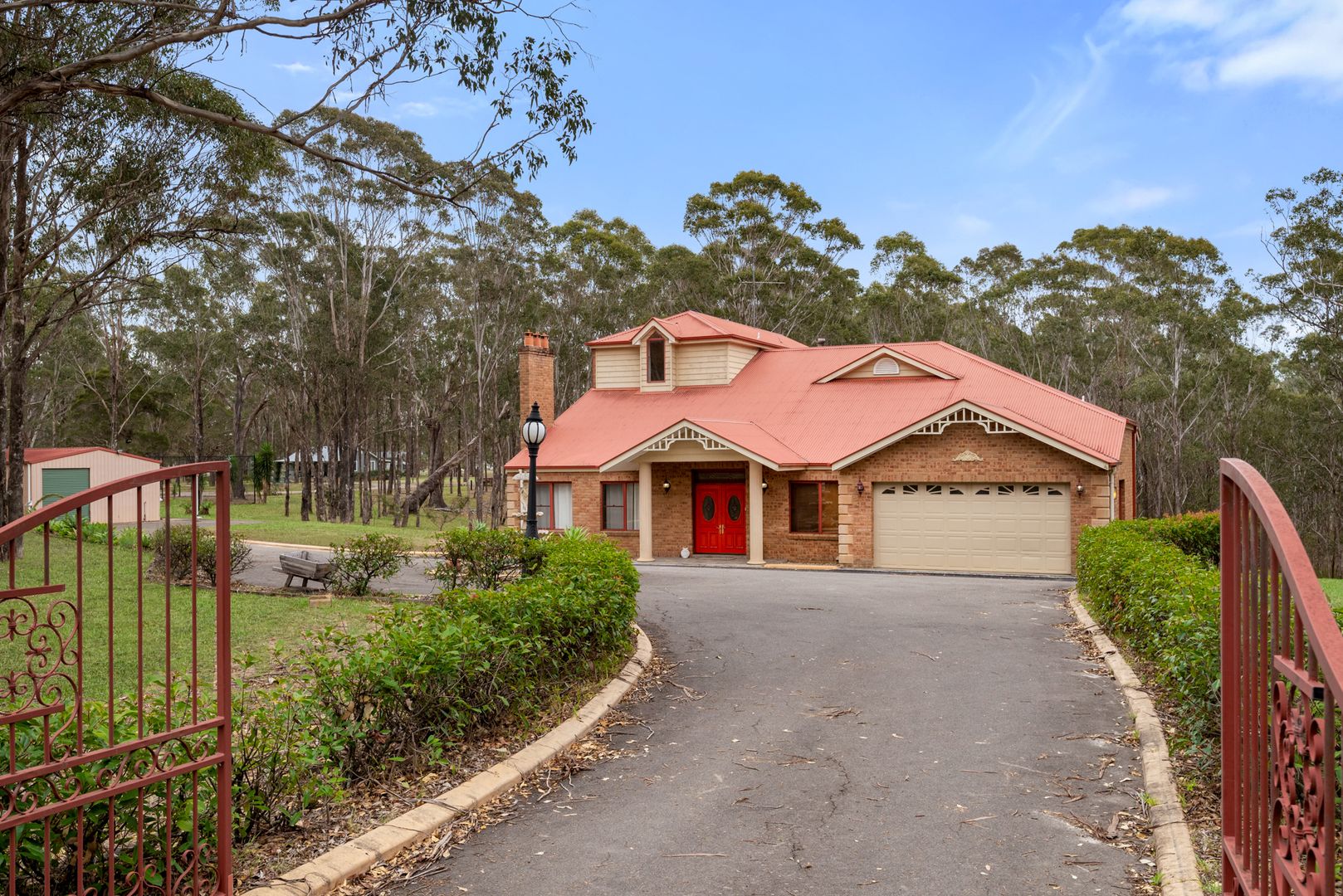 7 Top Ridge Road, Razorback NSW 2571, Image 2