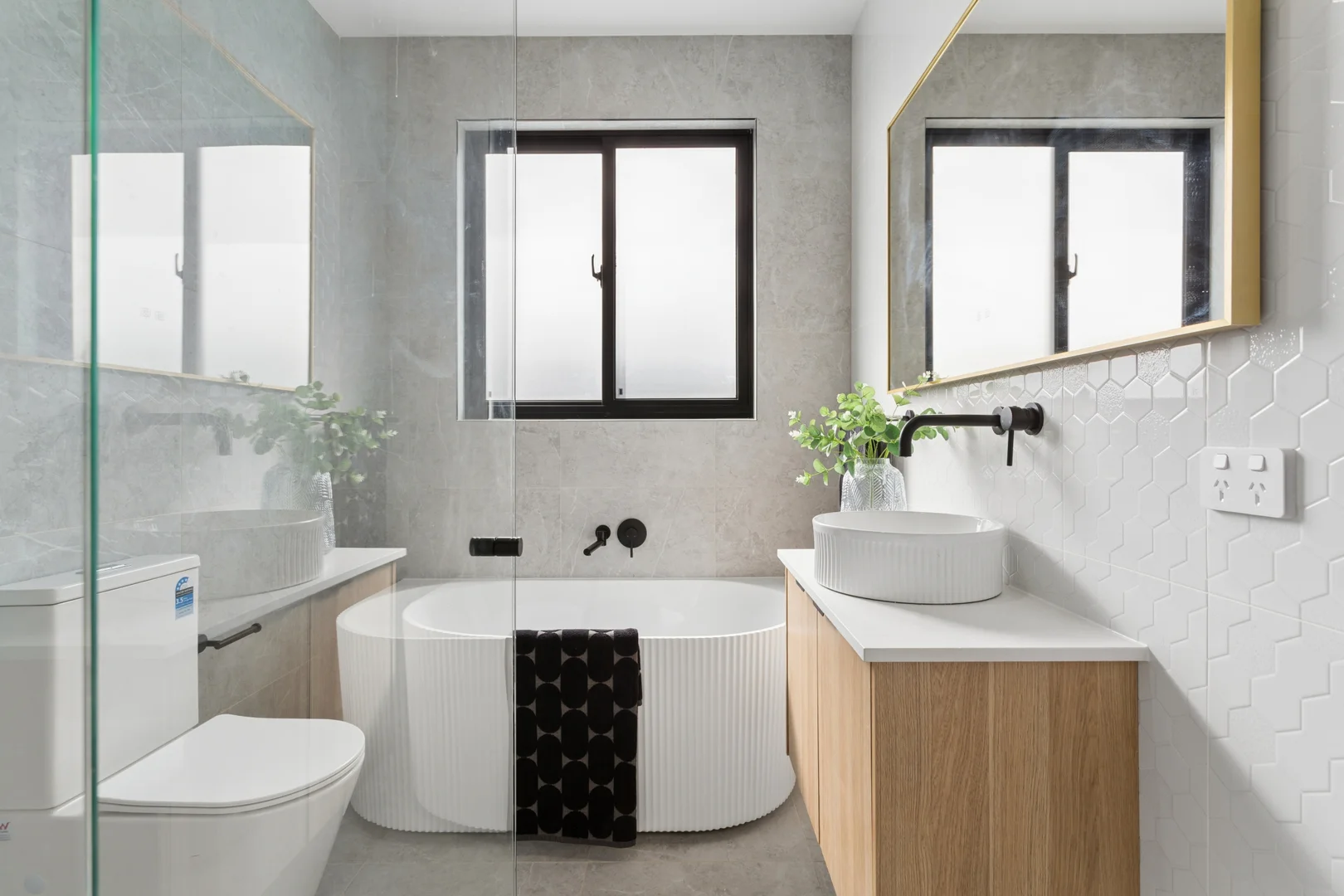 Additional image 16 of 57 Cungena Ave, Park Holme SA 5043