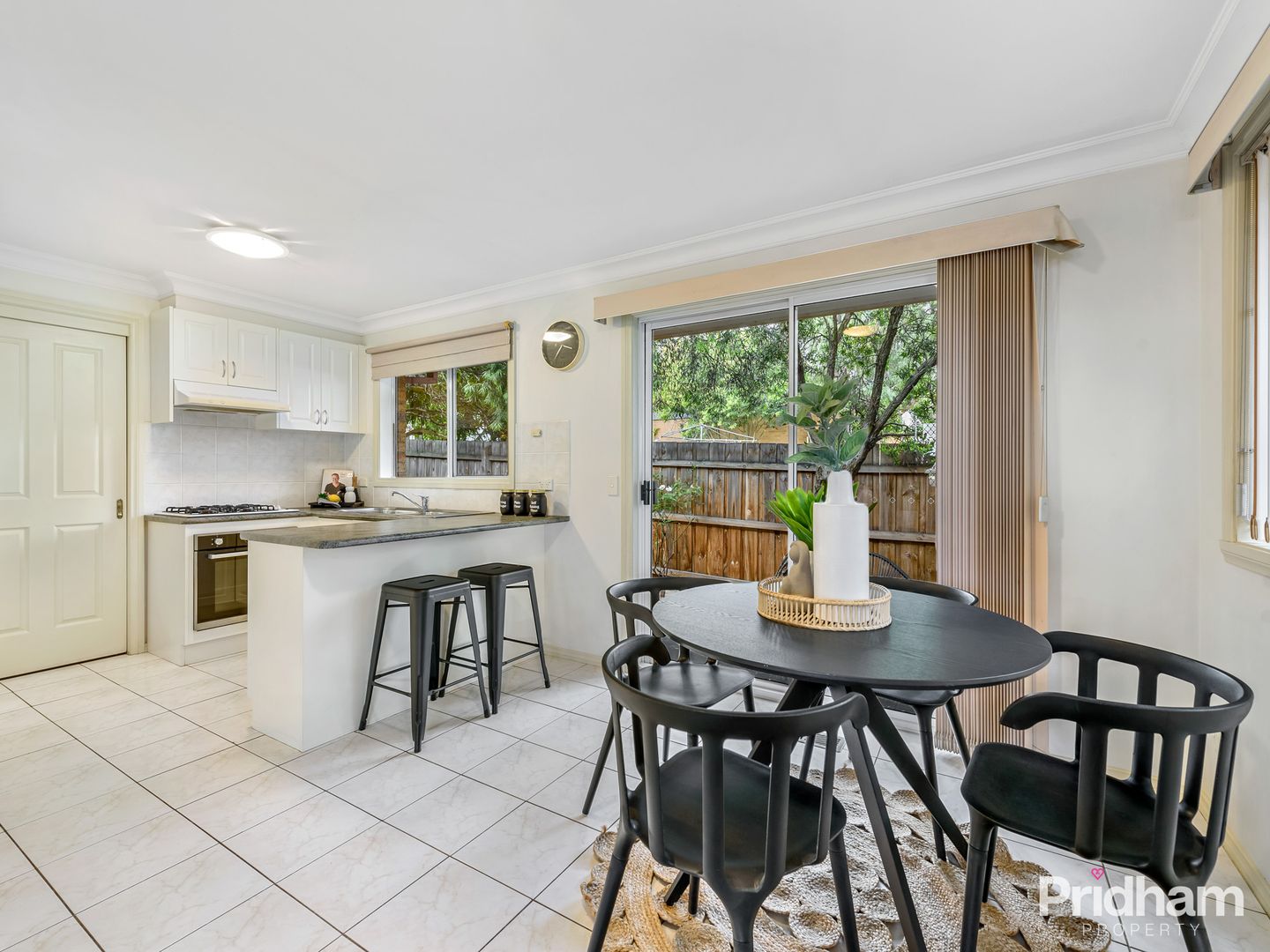 2/5 Tennyson Street, Watsonia VIC 3087, Image 2