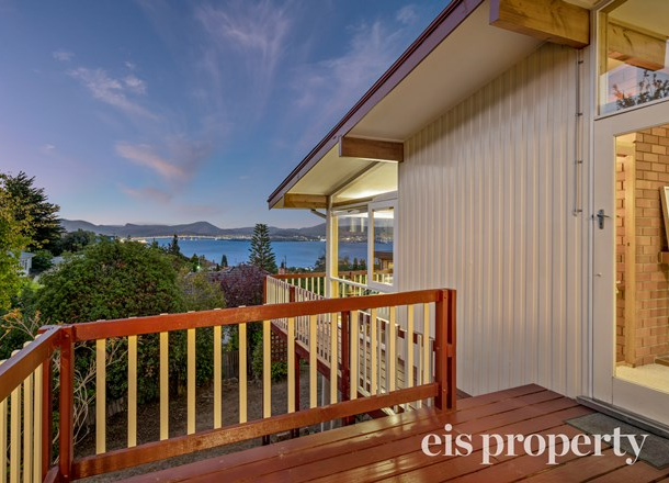 14 Wandeet Place, Sandy Bay TAS 7005