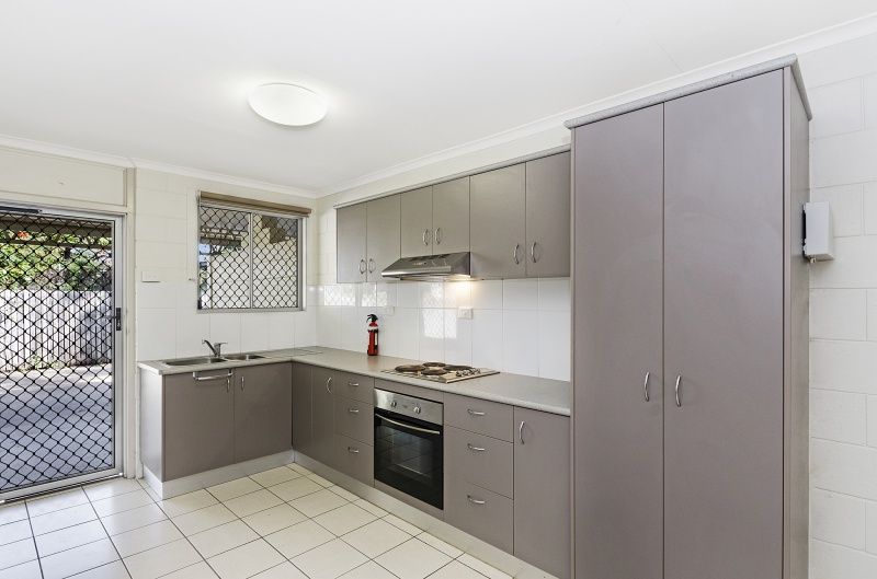 4/13 North Street, West End QLD 4810