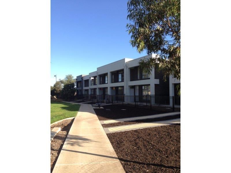 3 bedrooms Townhouse in 11/6 Kenmair Street MANSFIELD PARK SA, 5012