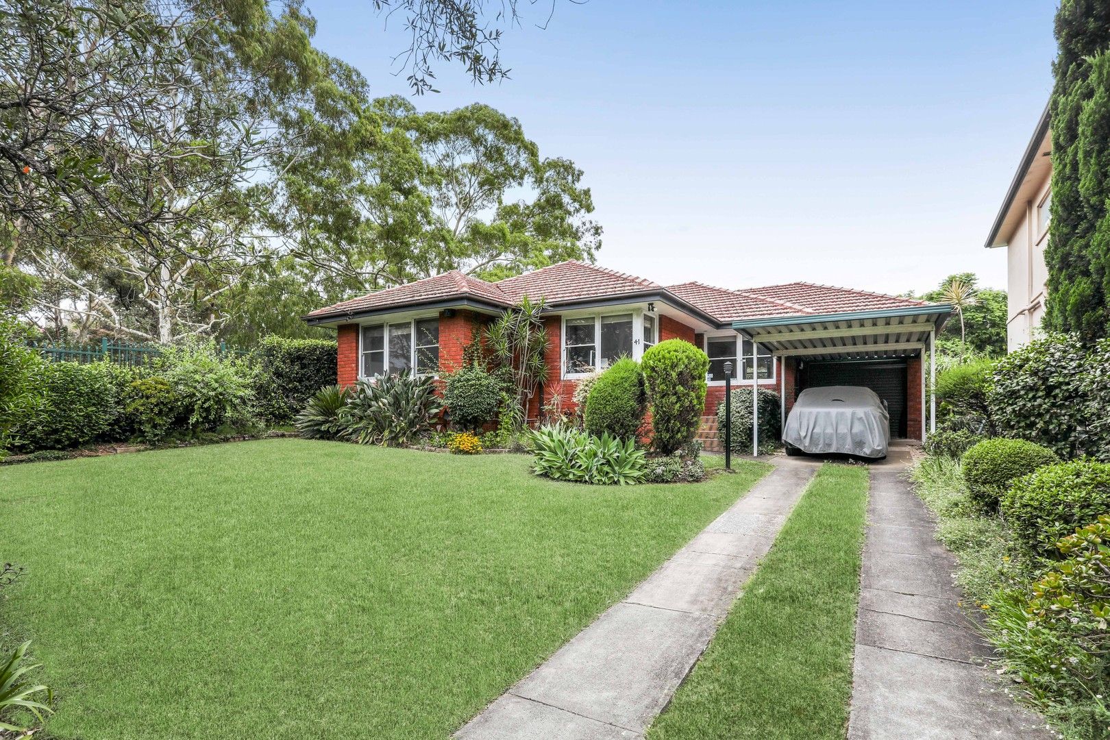 3 bedrooms House in 41 Hedges Avenue STRATHFIELD NSW, 2135