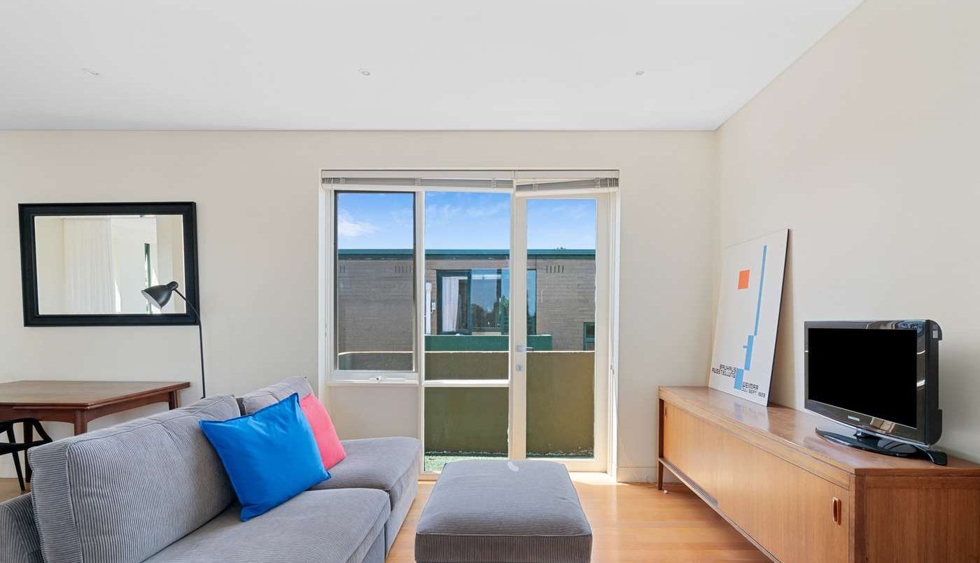 1 bedrooms Apartment / Unit / Flat in 6/227 Bridport Street ALBERT PARK VIC, 3206