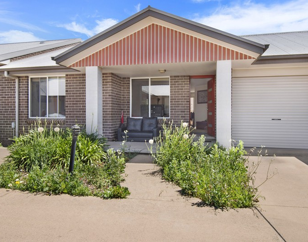 2/9-11 Bowen Avenue, Gunnedah NSW 2380