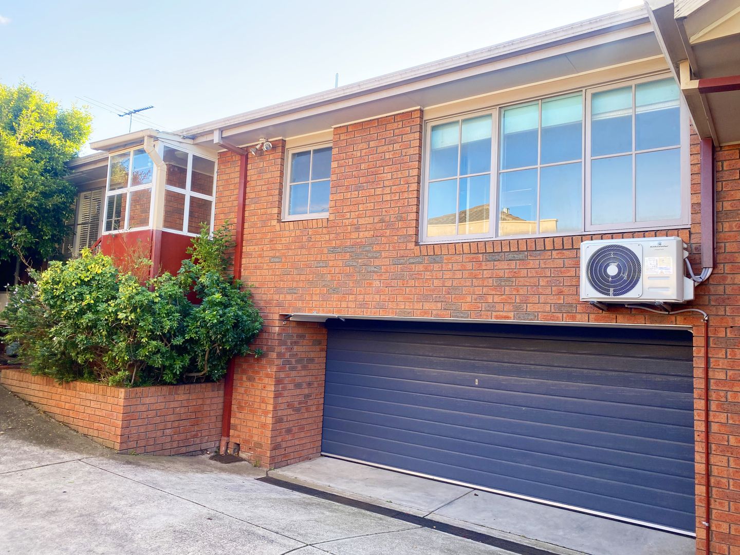 2 bedrooms Apartment / Unit / Flat in 2/145 Grange Road GLEN HUNTLY VIC, 3163
