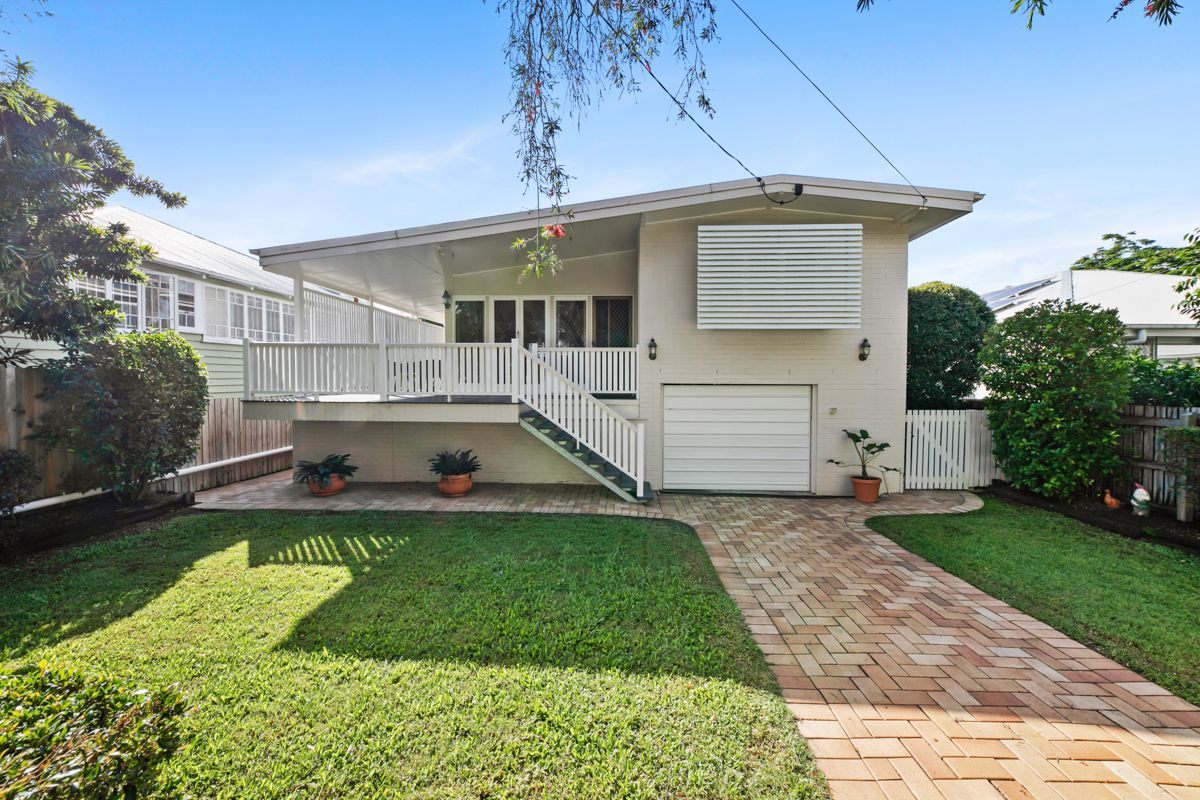 31 Bank Road, Graceville QLD 4075