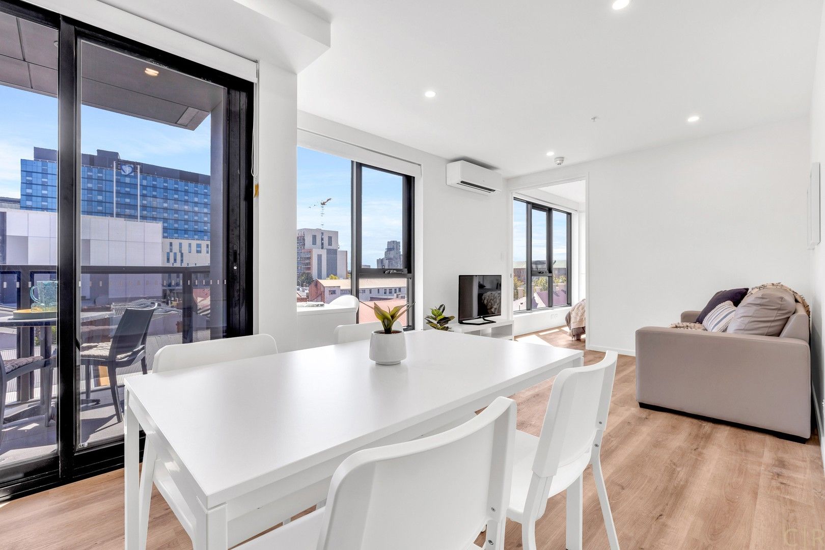 1 bedrooms Apartment / Unit / Flat in 702/137 Carrington Street ADELAIDE SA, 5000