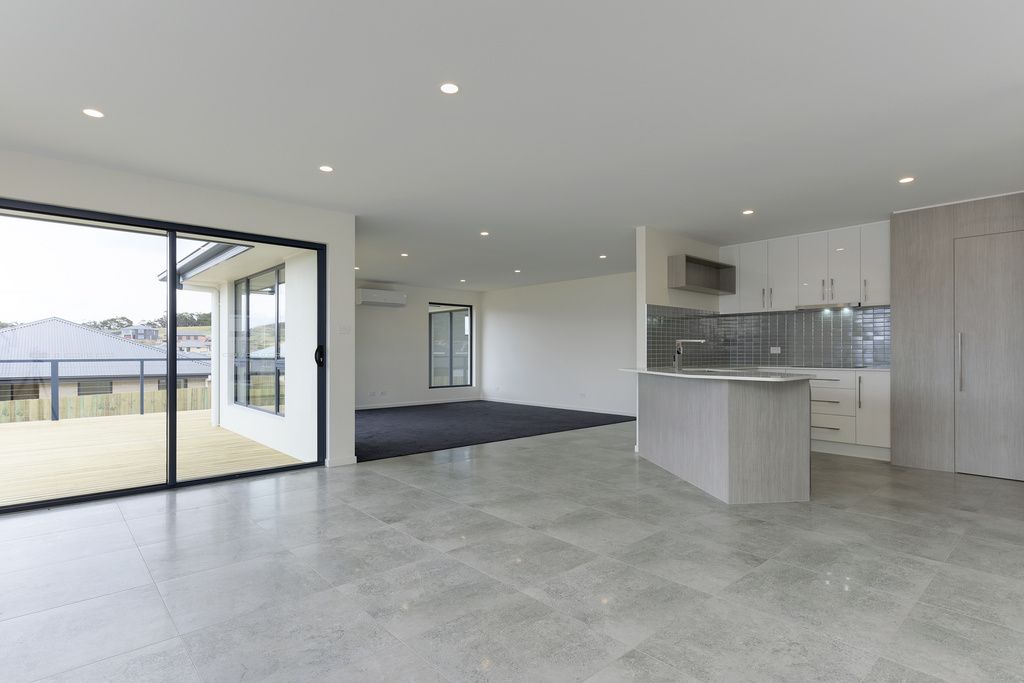 21 Barilla Court, Midway Point TAS 7171, Image 2