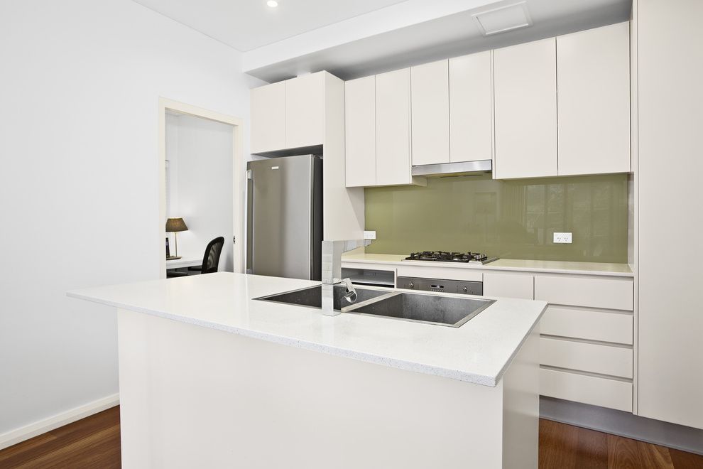 10/30 Brennan Street, Alexandria NSW 2015, Image 2