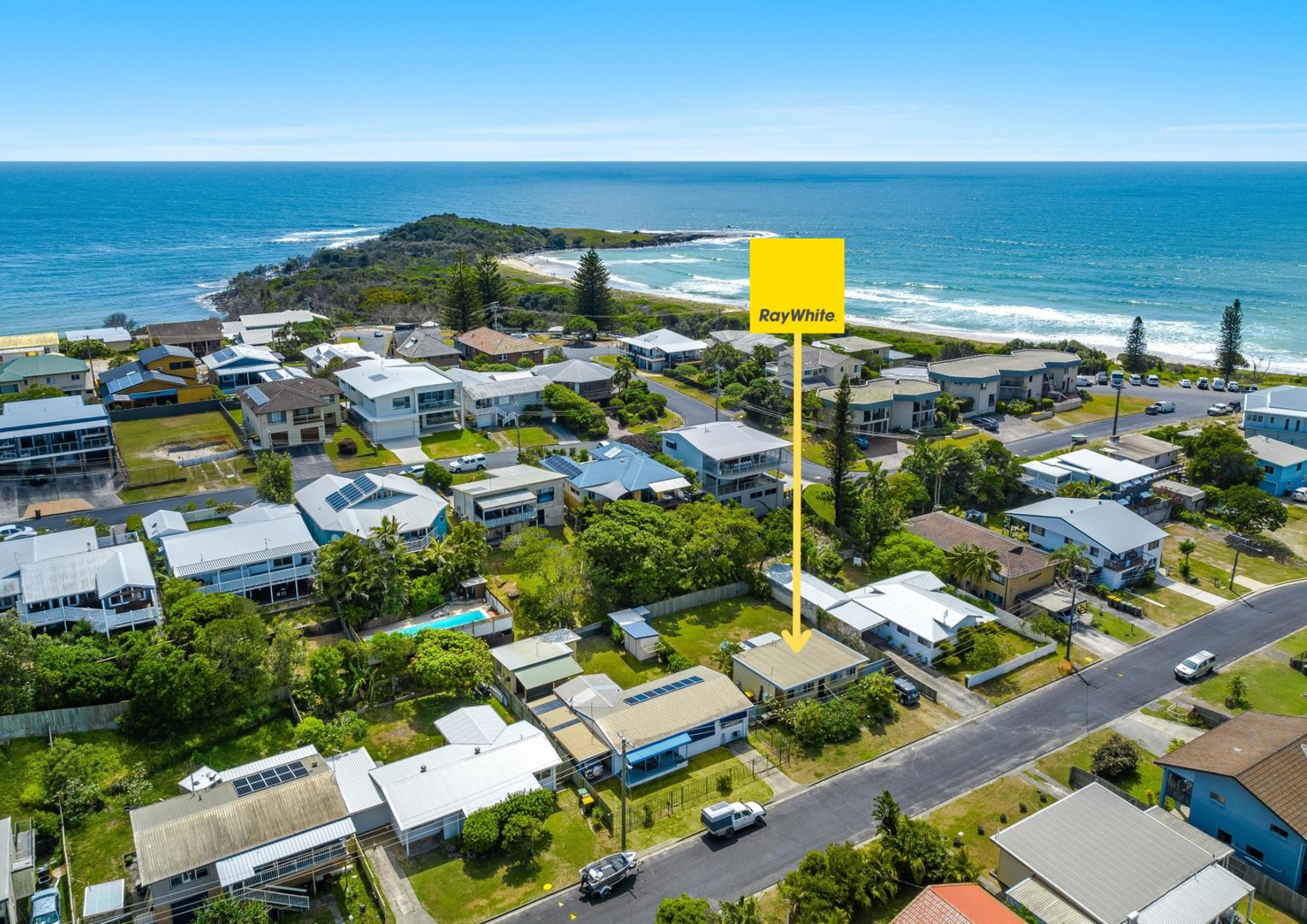 2 bedrooms House in 12 Harwood Street YAMBA NSW, 2464
