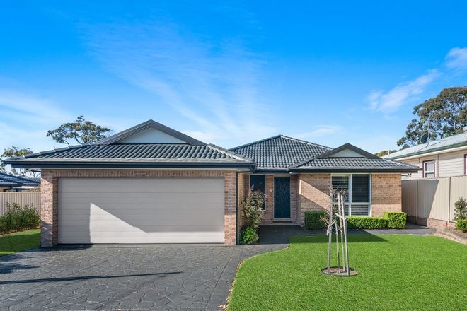 Picture of 4 Parkside Avenue, BATEAU BAY NSW 2261