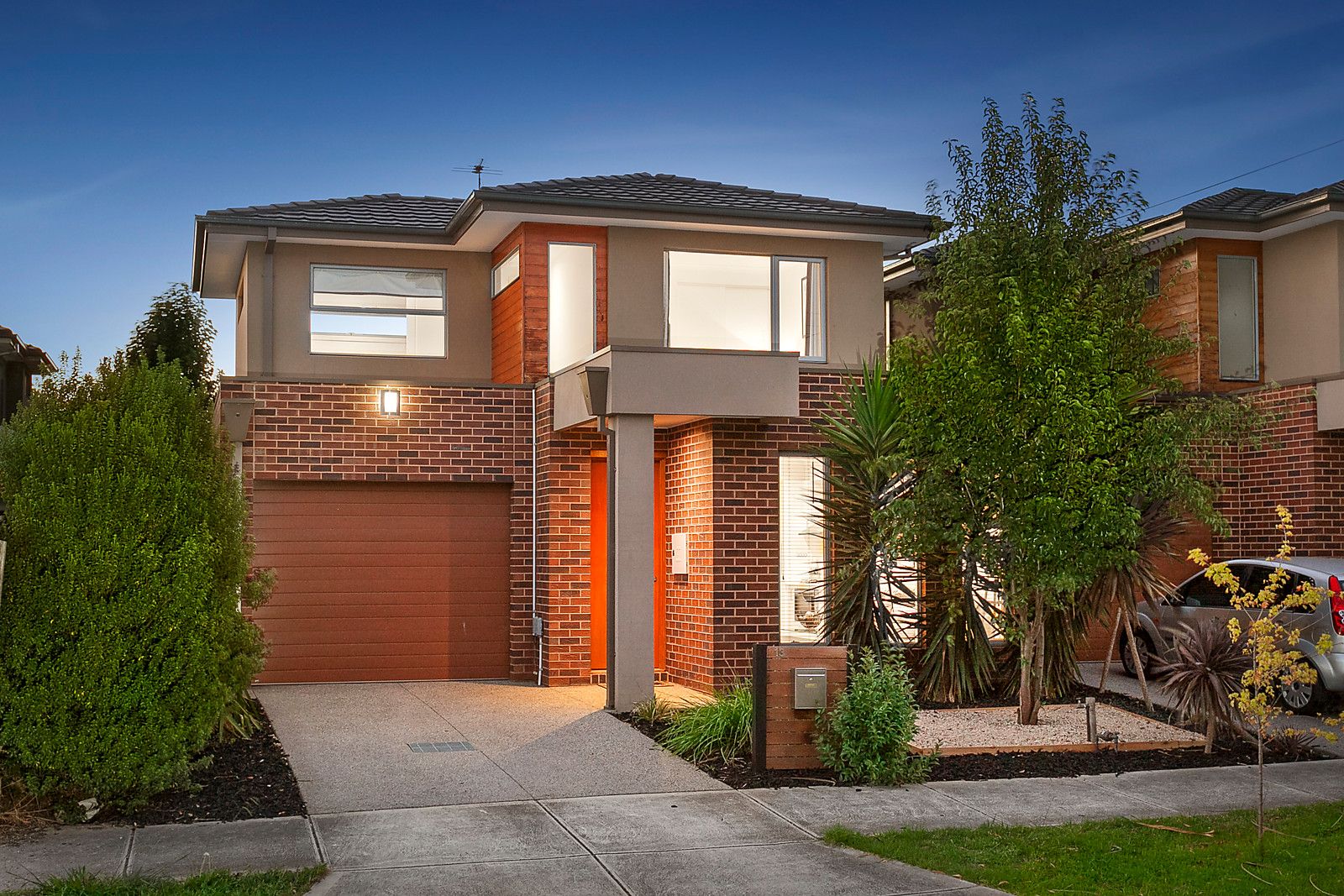 13 Dalveen Road, Ivanhoe VIC 3079, Image 0