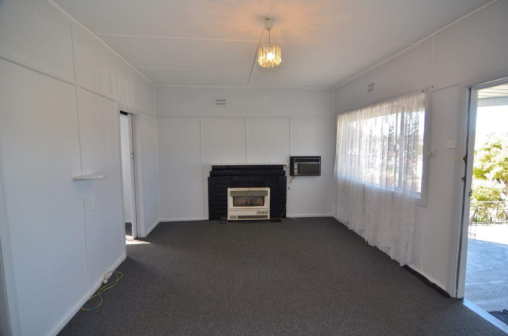 52 Outer Crescent, Lithgow NSW 2790, Image 2