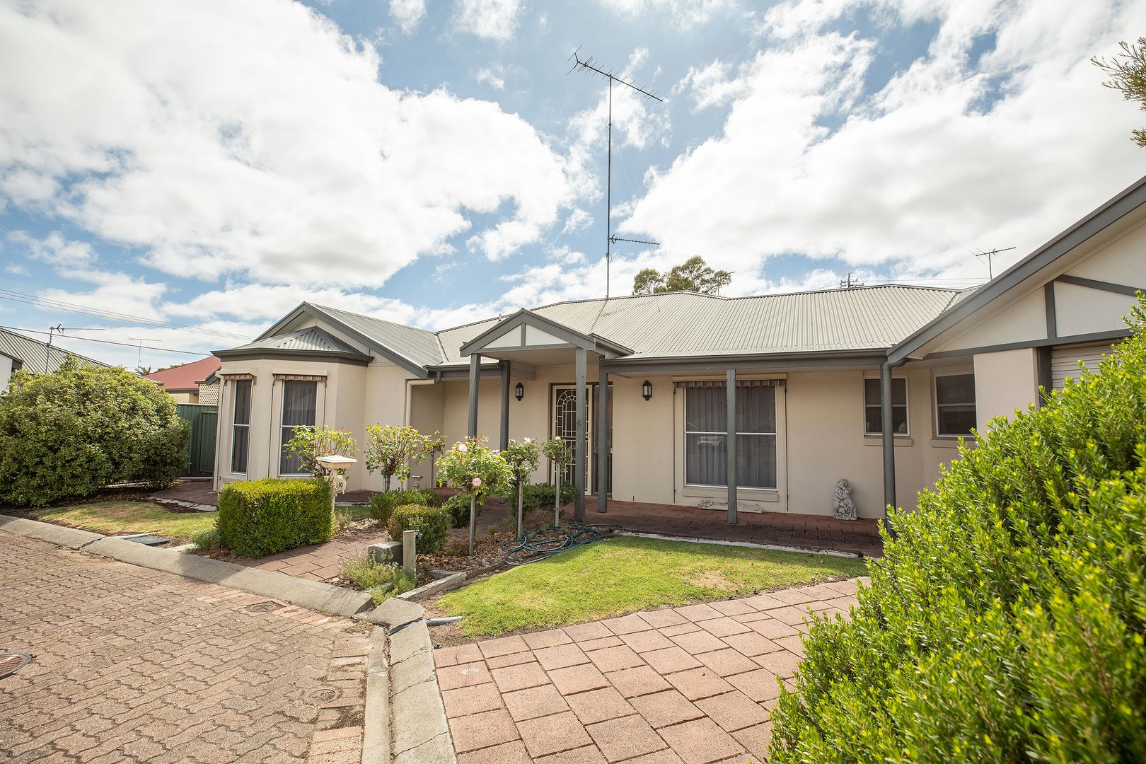 10 Parkside Court, Naracoorte SA 5271, Image 1