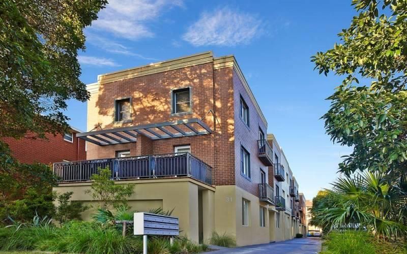 2 bedrooms Apartment / Unit / Flat in 4/31 Kembla Street WOLLONGONG NSW, 2500