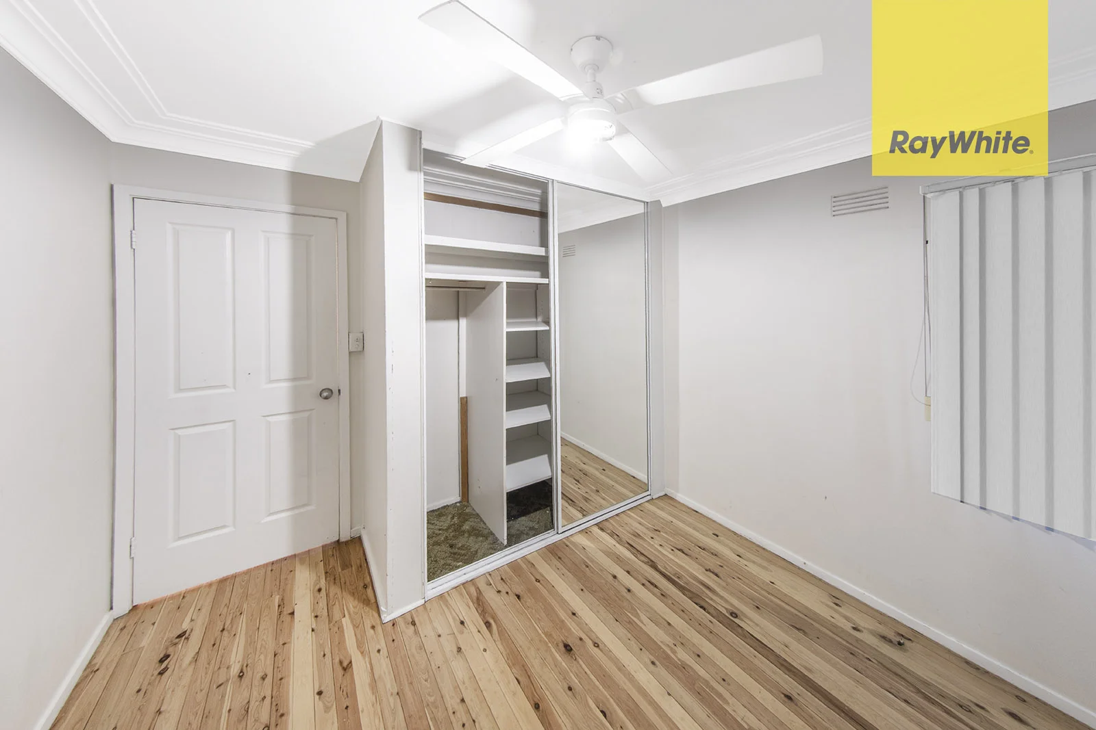 Additional image 21 of 2/Kerran Close, Cambridge Park NSW 2747