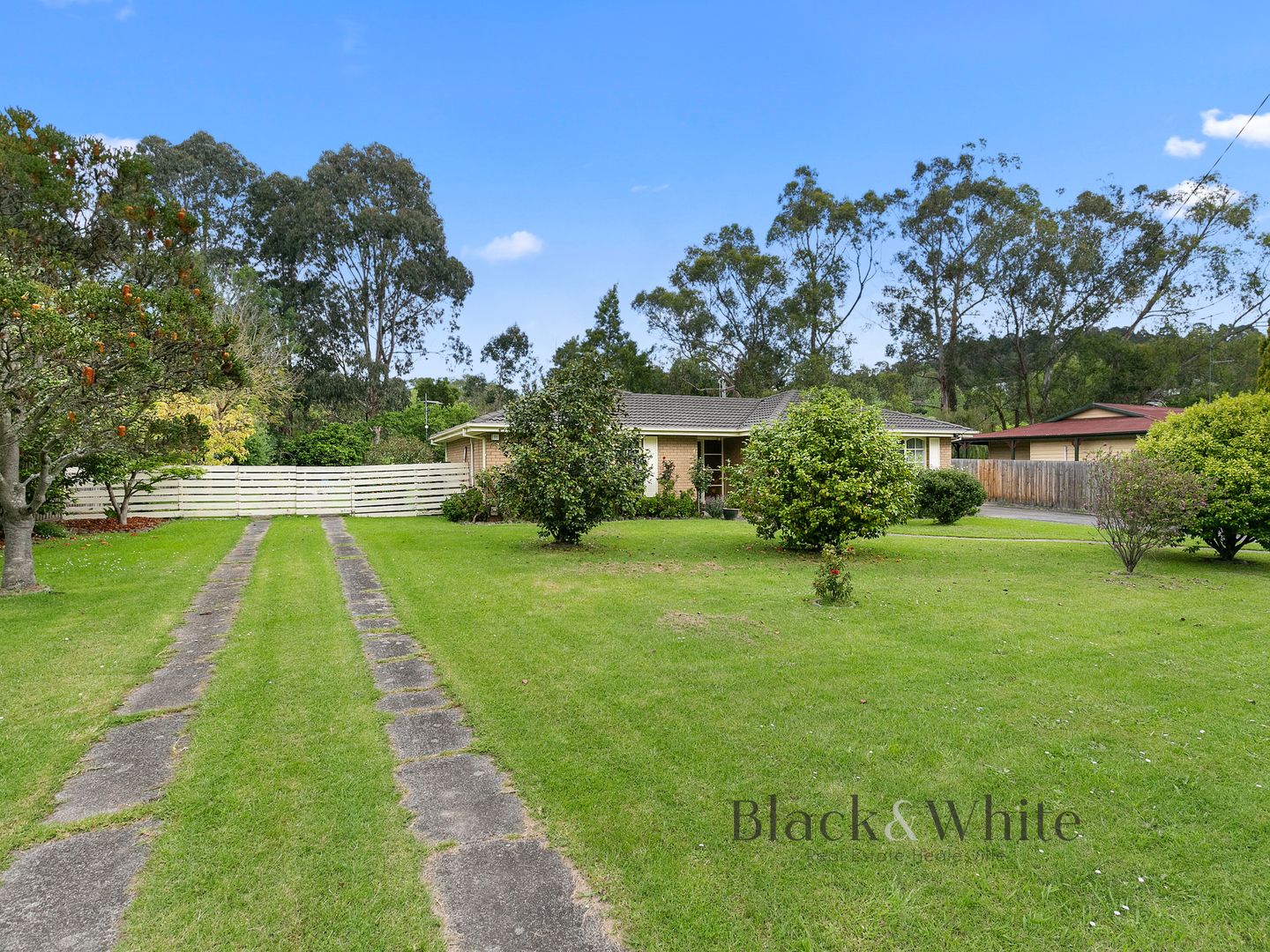 4 Thomas Road, Healesville VIC 3777, Image 2