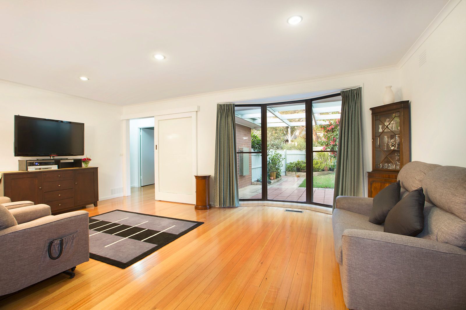 4 Cheryl Grove, Viewbank VIC 3084, Image 1