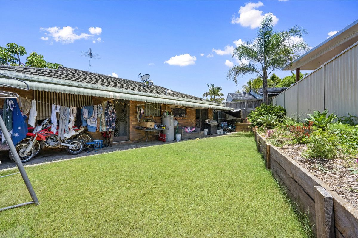 10 Meadow Brook Crescent, Merrimac QLD 4226, Image 2