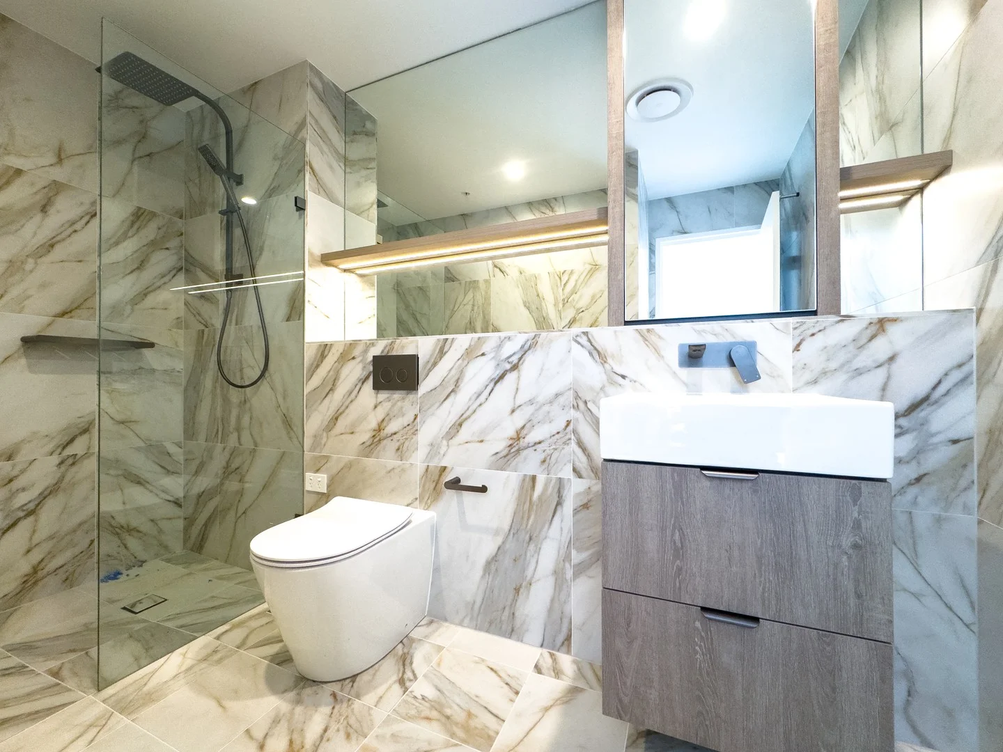 Additional image 9 of 804/8 Hinchcliffe Place, Zetland NSW 2017