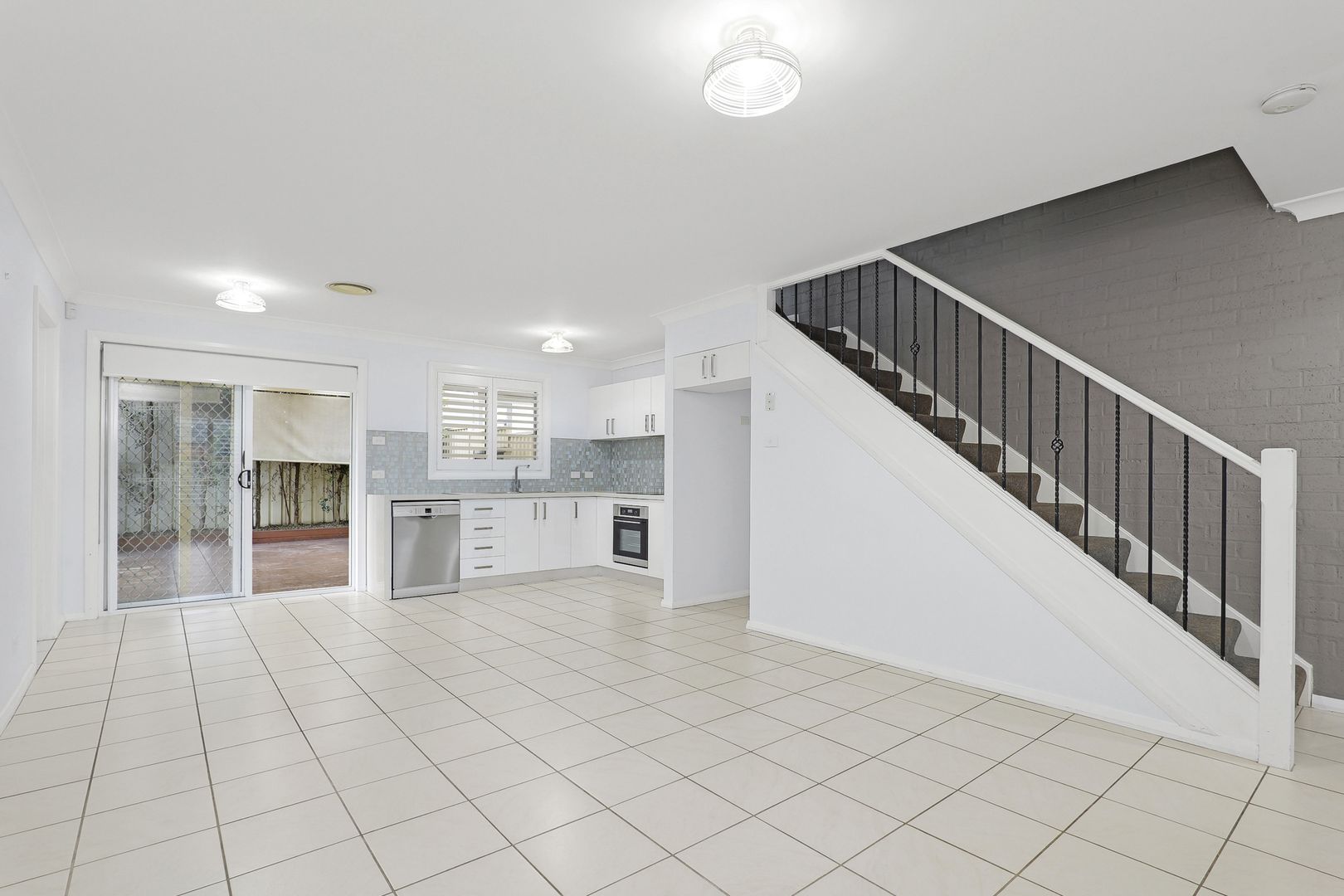 2/63 Mullinger Lane, South Windsor NSW 2756, Image 2