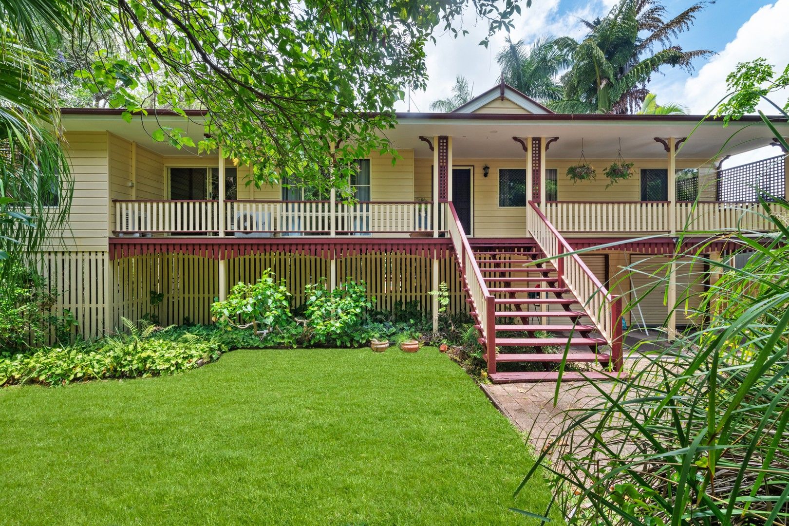 4 bedrooms House in 4 Paskins Road PALMWOODS QLD, 4555